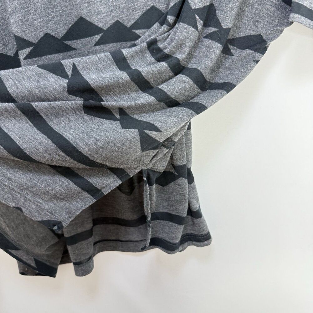 Old Navy Gray Black Stripes Short Sleeve Pullover Top Size M - Picture 6 of 16